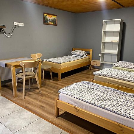 Valentyna Apartamento Sapezhanka Exterior foto