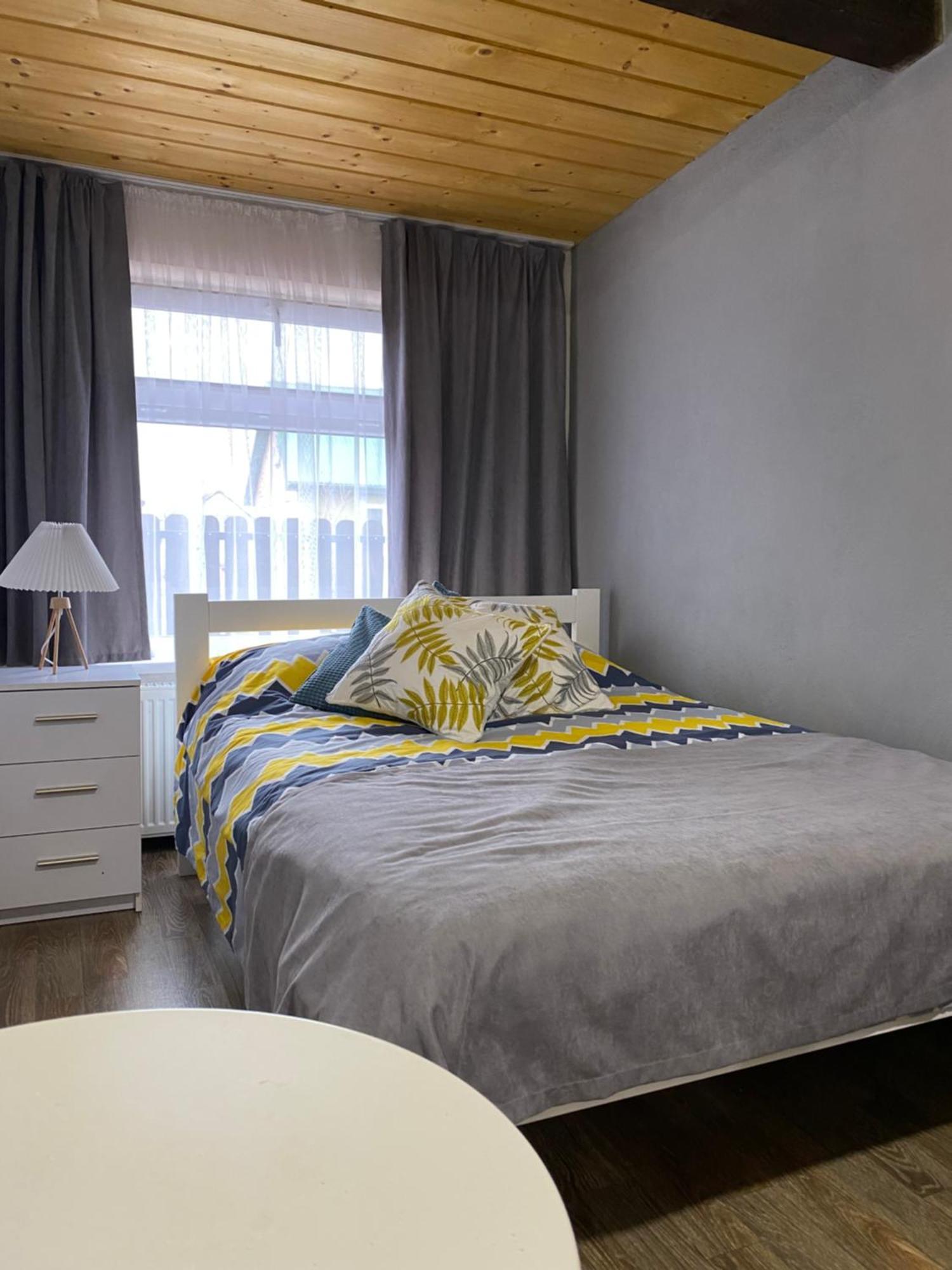 Valentyna Apartamento Sapezhanka Exterior foto